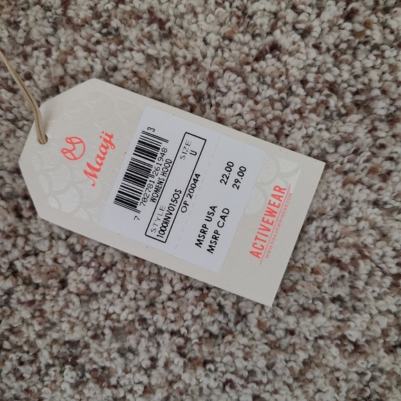 Maaji Activewear Women's Hood - Picture 2 of 3